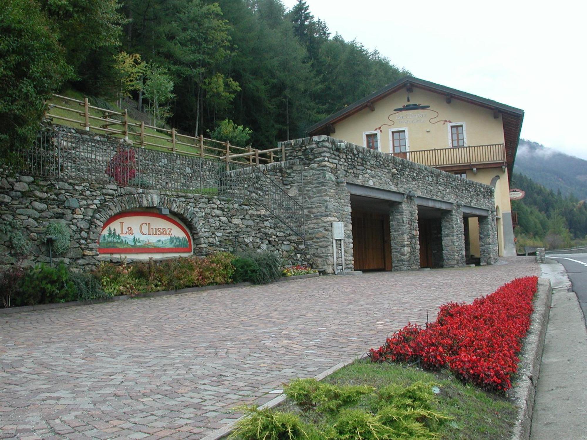 Locanda La Clusaz Gignod Exterior photo